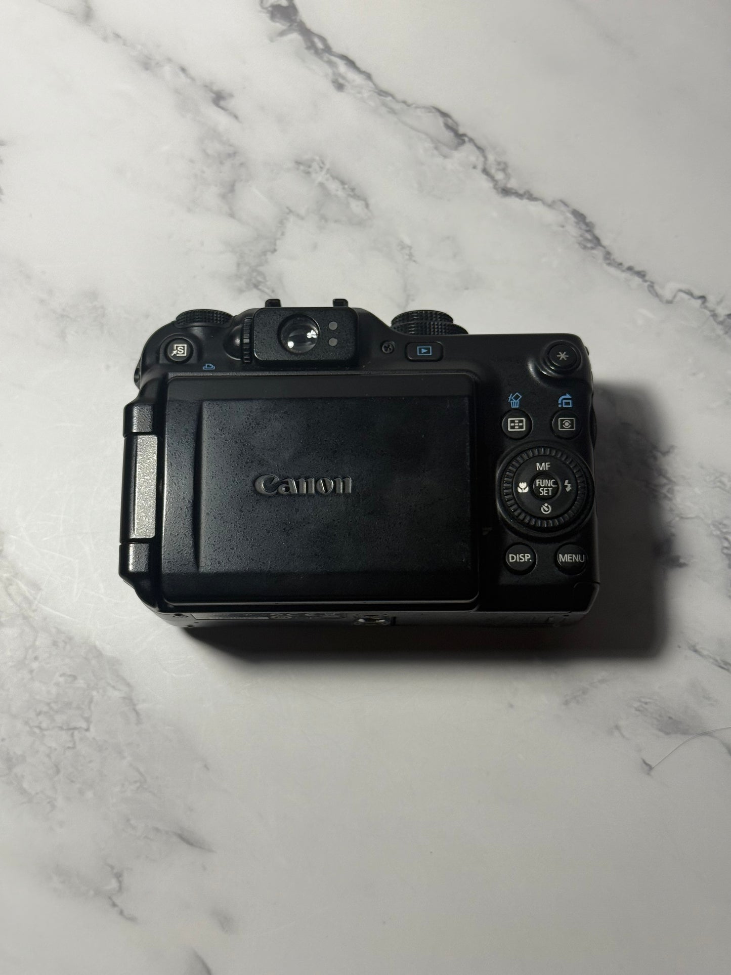 Canon PowerShot G11 10.0MP Digital Camera Black